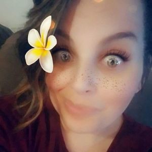 Meet your Posher, Mishele